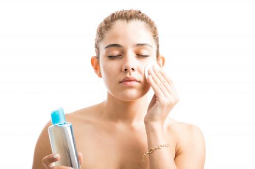 用護膚品刺痛，真的是因為皮膚缺水嗎？